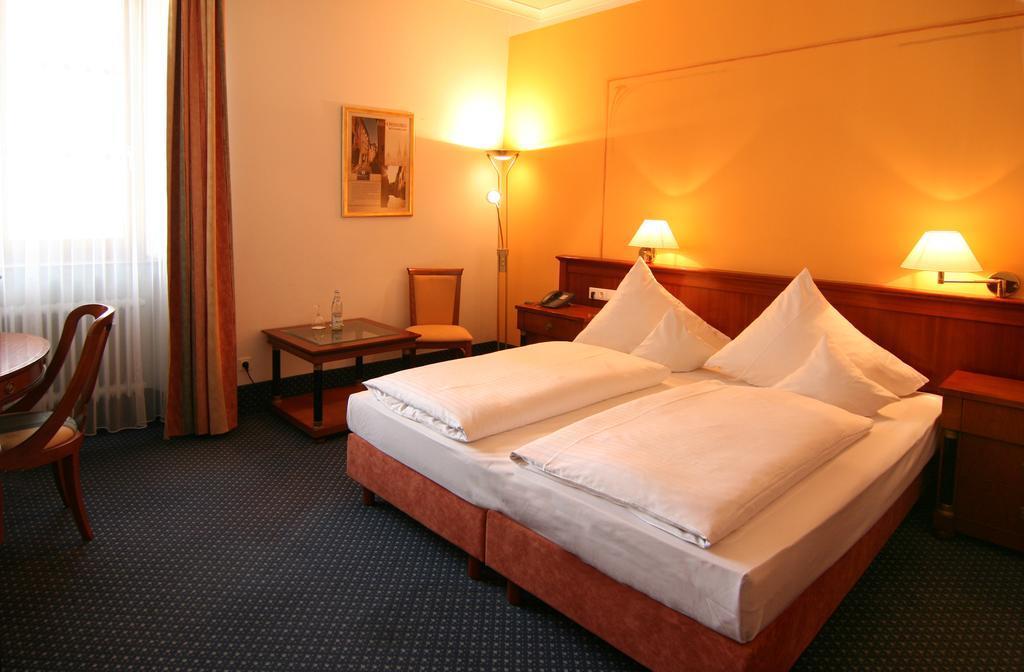 Altstadthotel Arch Regensburg Eksteriør bilde
