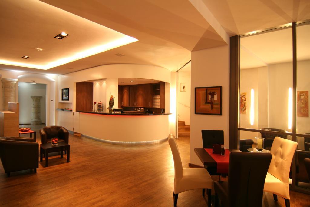 Altstadthotel Arch Regensburg Eksteriør bilde